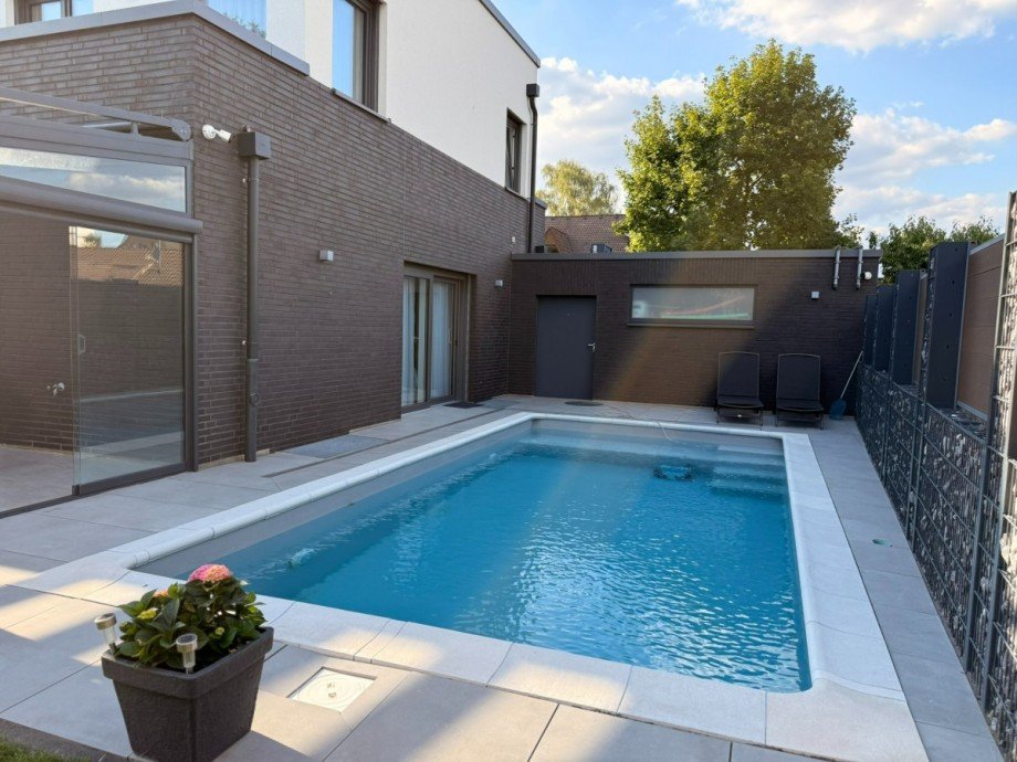 Pool Einfamilienhaus K�ln
