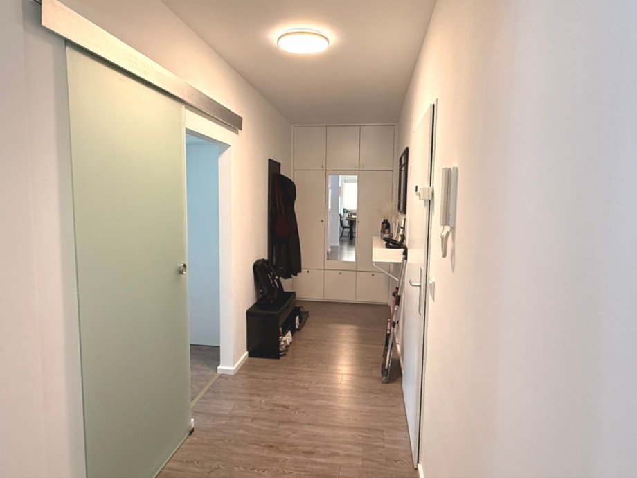 Flur Etagenwohnung K�ln