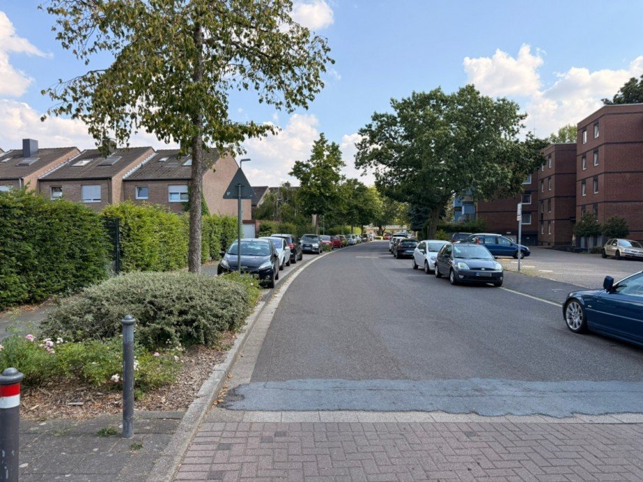 Umgebung Erdgeschosswohnung Neuss