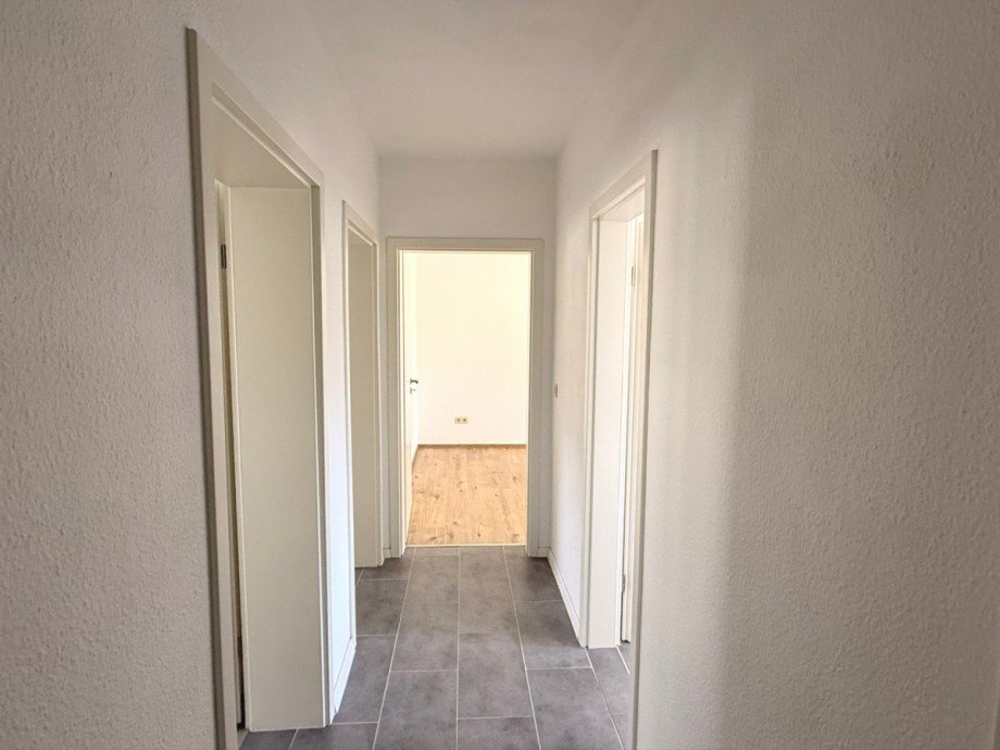 Flur Erdgeschosswohnung Langenfeld (Rheinland)