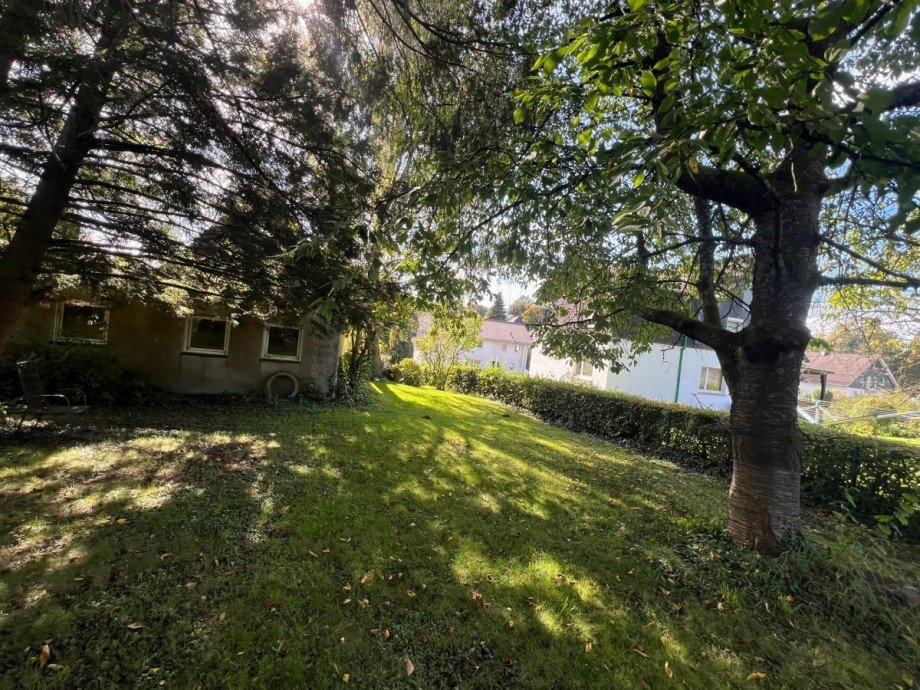 R�ckseite Garten Einfamilienhaus Wiehl