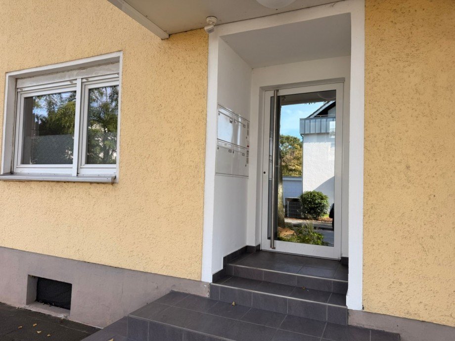 Eingangsbereich Erdgeschosswohnung Langenfeld (Rheinland)
