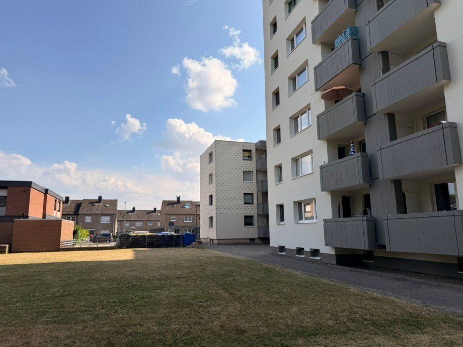 Seitenansicht Erdgeschosswohnung Neuss
