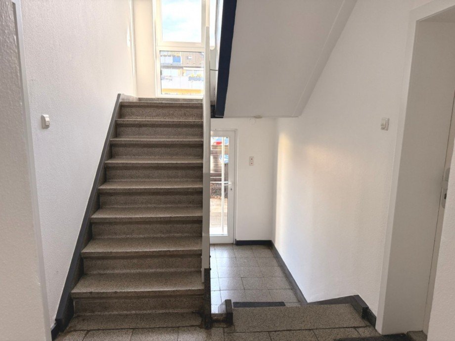 Treppenhaus Erdgeschosswohnung Langenfeld (Rheinland)