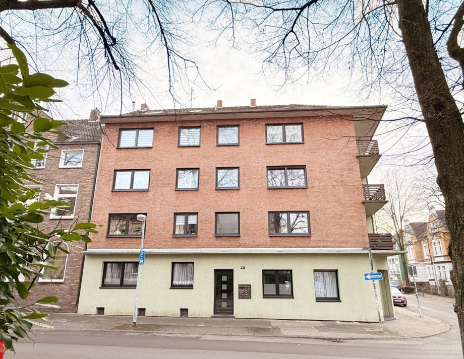 Seitenansicht Mehrfamilienhaus M�lheim an der Ruhr