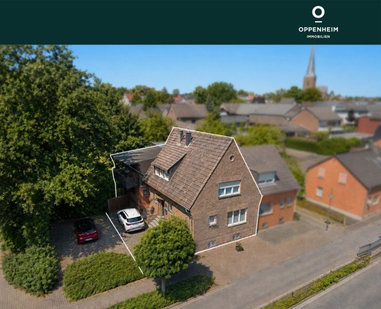 Luftansicht Korschenbroich Doppelhaush�lfte Gro�z�gige Doppelhaush�lfte mit ca. 206 m� Wohnfl�che, Anbau, Keller, Garage und viel Potenzial