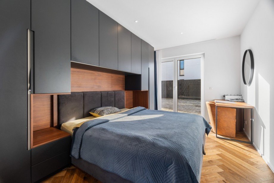 Schlafzimmer EG Einfamilienhaus K�ln