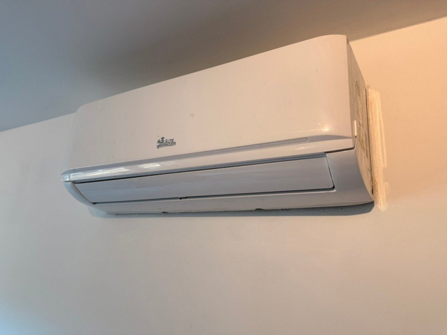 Eines der Klimager�te Erdgeschosswohnung Neuss