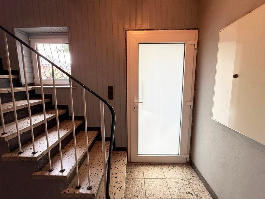 Treppenhaus/Flur Doppelhaush�lfte Korschenbroich