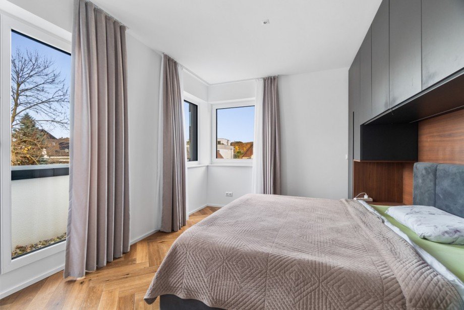 Schlafzimmer OG Einfamilienhaus K�ln