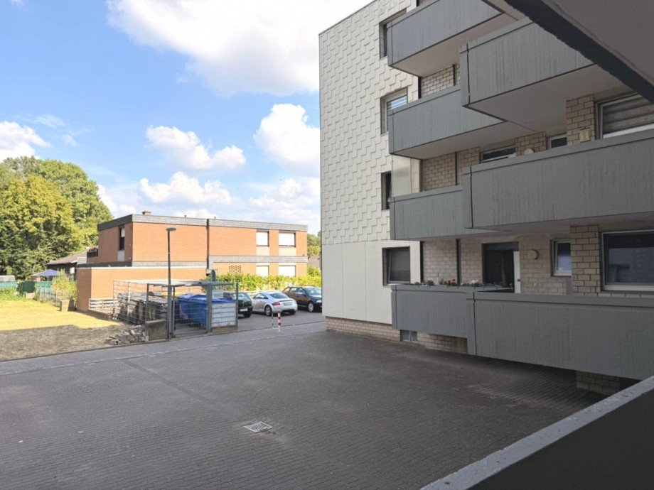 Seitenansicht Erdgeschosswohnung Neuss